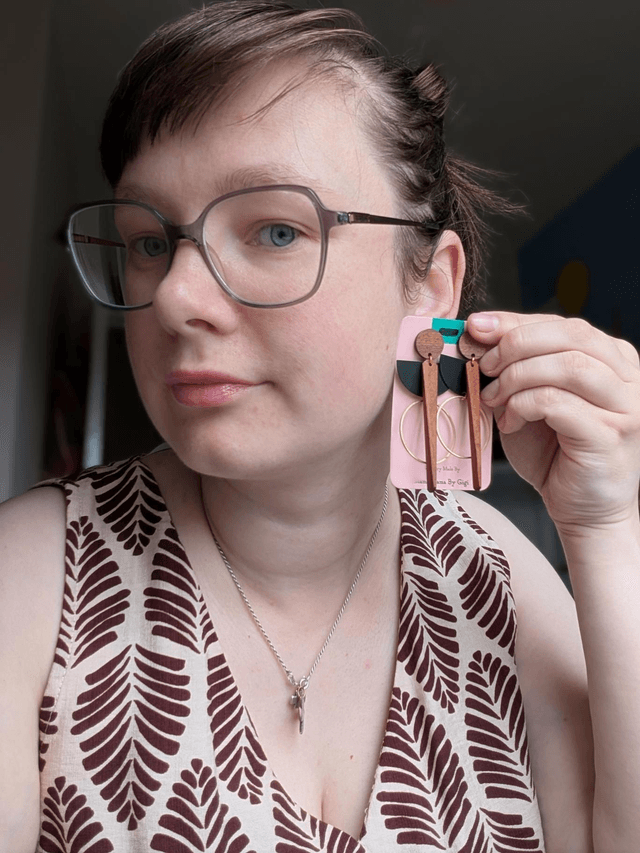 Wooden and brass earrings 